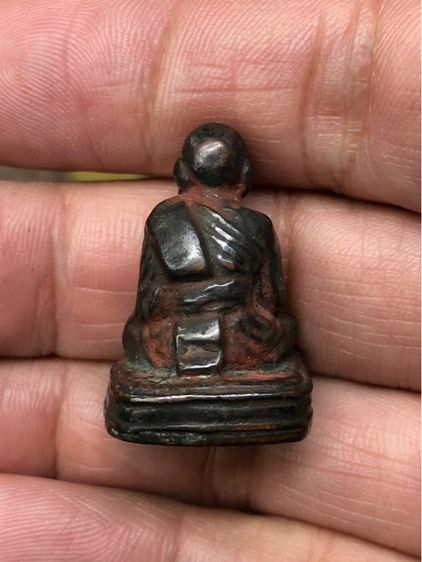 หลวงปู่ทวดเบตง ปี 2505 เป็นหนึ่งในพระเครื่องที่ได้รับความนิยมอย่างมากในวงการพระเครื่องไทย รูปที่ 5