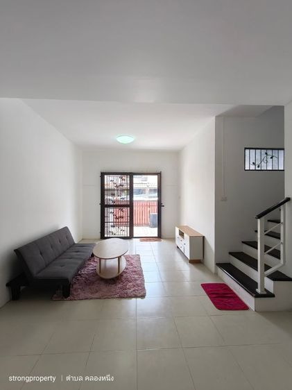 มีบางส่วน ทาวน์เฮาส์ คลองหลวง คลองหนึ่ง ม.พฤกษา52.1 (ขายพร้อมผู้เช่าเช่าเดือนละ8500​บาท จ่ายค่าเช่าตรงเวลา)​. เทพกุญชร32.จัดสินเชื่อได้เต็ม รูปที่ 3