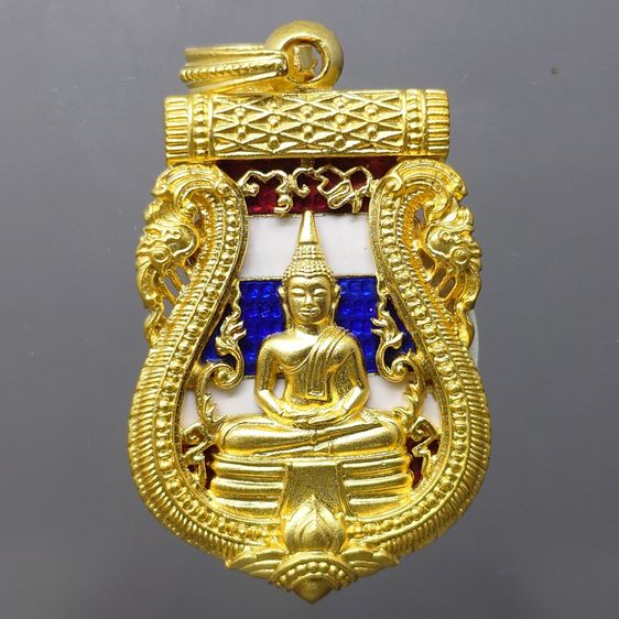 เหรียญอาร์มฉลุลาย พระพุทธโสธร รุ่นมหามงคลย้อนยุค เนื้อทองแดงนอกชุบทองลงยาราชาวดี (ร้อน) สีธงชาติ วัดโสธรวรารามวรวิหาร ปี2555 พร้อมกล่องเดิม รูปที่ 2