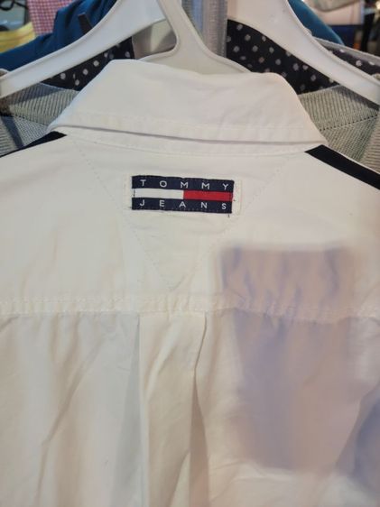 เสื้อ tommy hilfiger รูปที่ 8