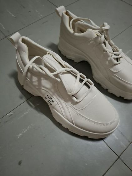 ขายต่อค่ะรองเท้าซื้อมาใส่ไม่ได้ รูปที่ 5