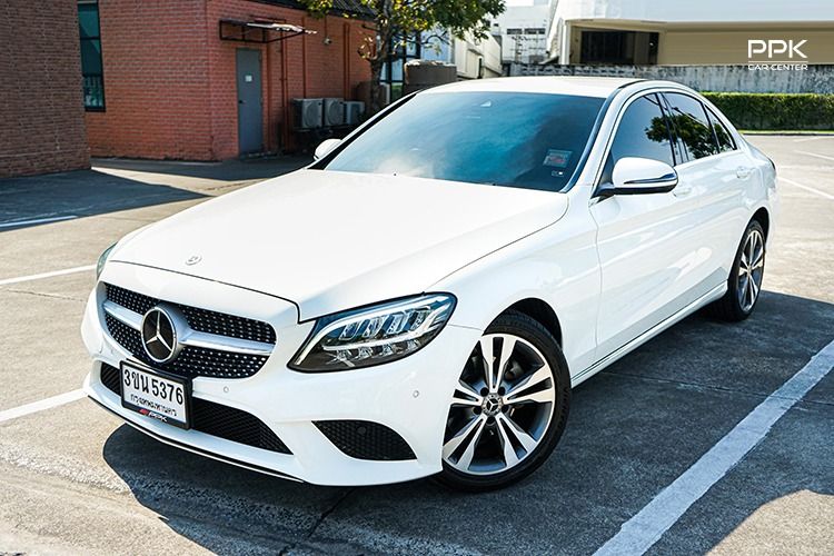 รถ Mercedes-Benz C-Class C220 สี ขาว