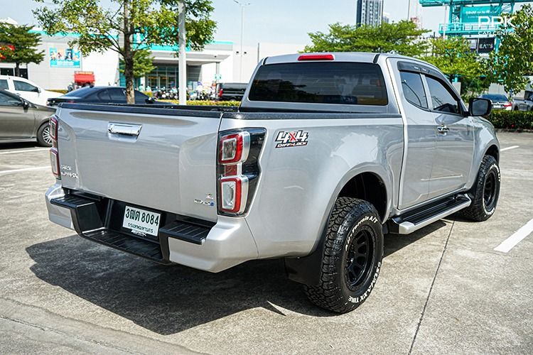 Isuzu D-MAX 2022 3.0 V-Cross Z 4WD Pickup ดีเซล ไม่ติดแก๊ส เกียร์ธรรมดา เทา รูปที่ 4