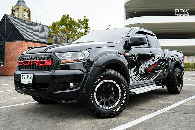 รถ Ford Ranger 2.2 XL สี ดำ