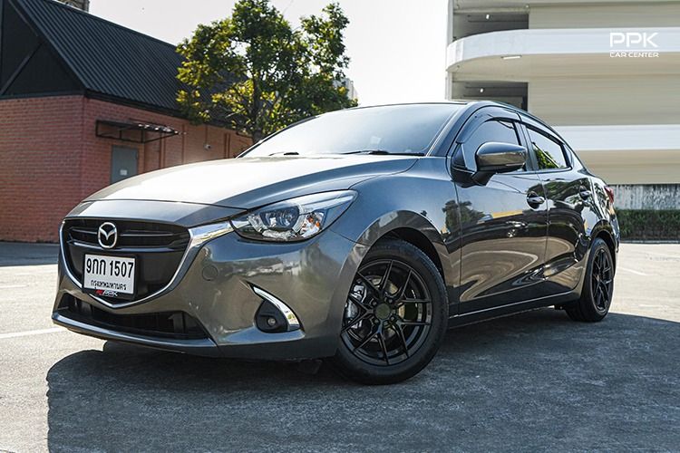 รถ Mazda Mazda 2 1.3 High Connect สี น้ำตาล