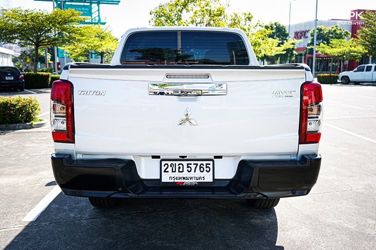 Mitsubishi Triton 2022 2.4 GT Plus Pickup ดีเซล ไม่ติดแก๊ส เกียร์อัตโนมัติ ขาว รูปที่ 3