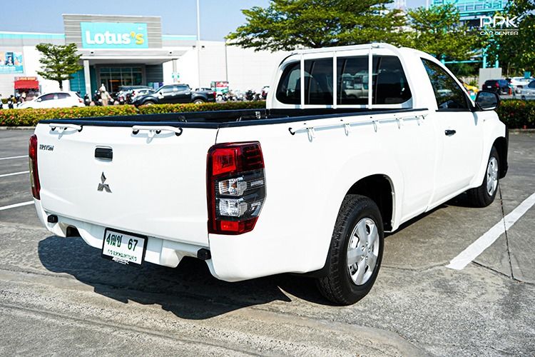 Mitsubishi Triton 2022 2.5 GL Pickup ดีเซล ไม่ติดแก๊ส เกียร์ธรรมดา ขาว รูปที่ 4