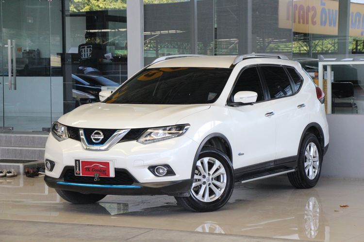 รถ Nissan X-Trail 2.0 V Hybrid 4WD สี ขาว