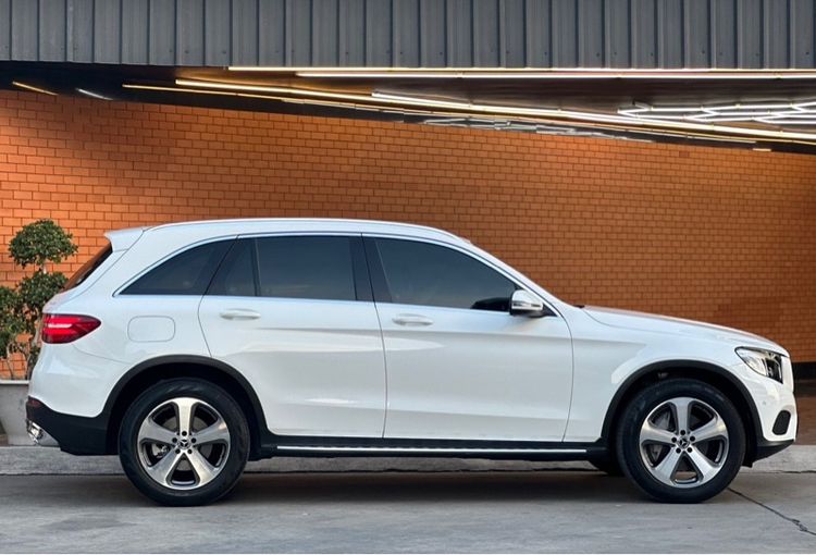 Mercedes-Benz GLC-Class 2019 GLC250d Utility-car ดีเซล ไม่ติดแก๊ส เกียร์อัตโนมัติ ขาว รูปที่ 4