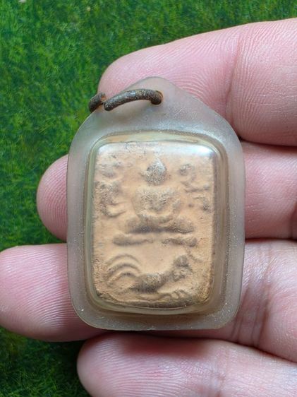 พระหลวงพ่อปานขี่ไก่เนื้อดินเก่าๆ