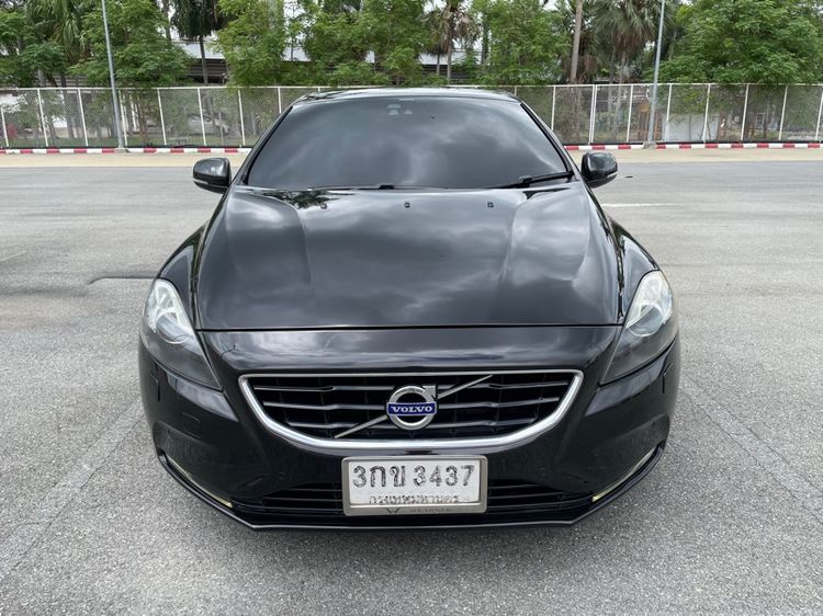 Volvo V40 2013 2.0 T5 R-Limited Sedan เบนซิน ไม่ติดแก๊ส เกียร์อัตโนมัติ ดำ รูปที่ 2