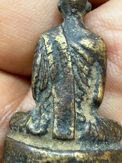 หลวงพ่อเดิมฐานสูง หนองหลวงเนื้อพระหล่อโบราณเก่าๆ ผิวหิ้งเเห้งๆเดิมๆ พระเก่าๆเหมาๆบ้านๆ พระคนแก่เก่าๆเก็บ081-3330446 L.tonyabu รูปที่ 11