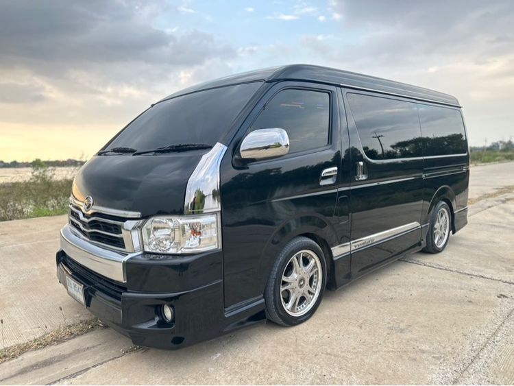Toyota Ventury 2017 3.0 V ดีเซล เกียร์อัตโนมัติ ดำ รูปที่ 2