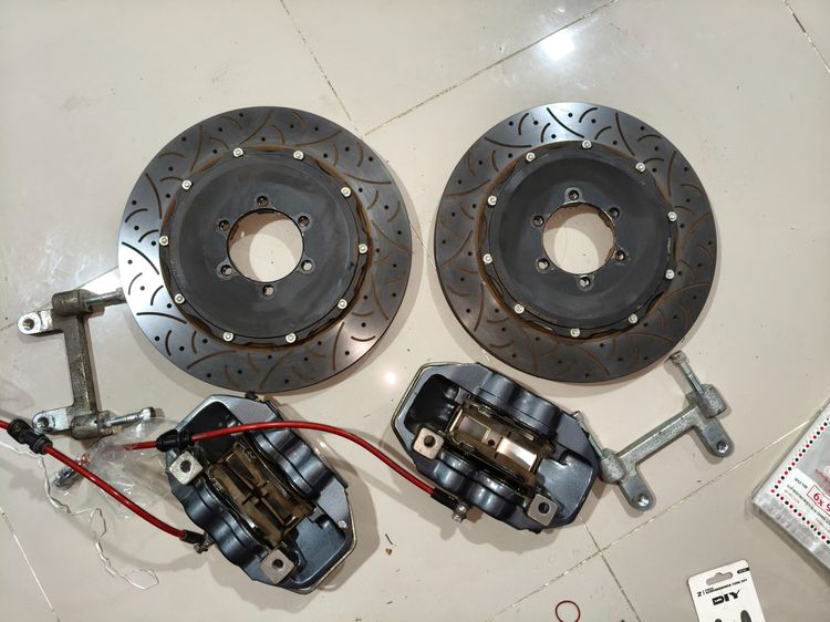 ชุดเบรค Runstop คาลิปเปอร์ R3 (4พอท) จาน 2 ชิ้น 355 mm. รูปที่ 10