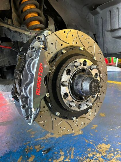 ชุดเบรค Runstop คาลิปเปอร์ R3 (4พอท) จาน 2 ชิ้น 355 mm.