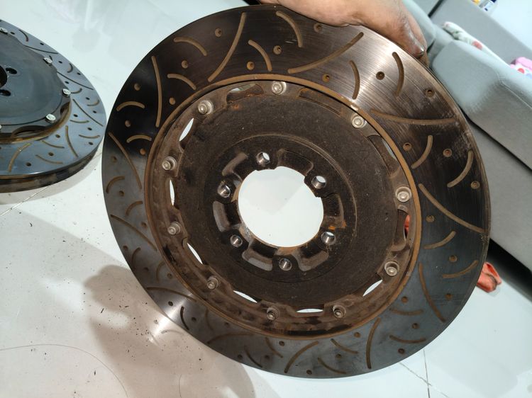 ชุดเบรค Runstop คาลิปเปอร์ R3 (4พอท) จาน 2 ชิ้น 355 mm. รูปที่ 13