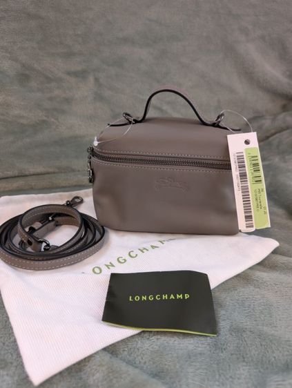 LONGCHAMP Le Pliage Xtra XS Vanity
สี Turtledove