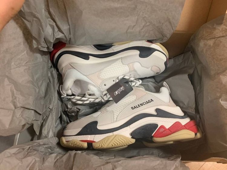  balenciaga รูปที่ 2