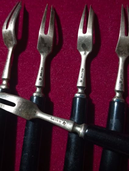 ฝรั่งเศส..ช้อนส้อมขนมผลไม้เนื้อเงินแท้เปอร์เซ็นต์เต็มเก่าโบราณจากฝรั่งเศส รูปที่ 2