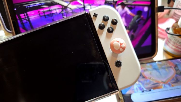 Nintendo switch oled สีขาว สภาพใหม่มาก รูปที่ 5