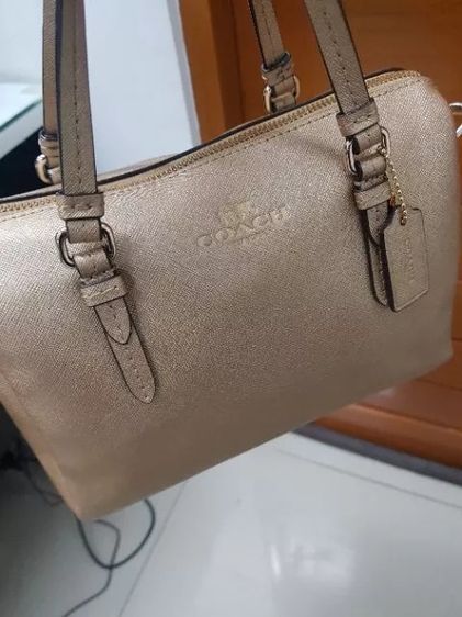 กระเป๋าสะพายCoach MINI รุ่น F50430 สี GOLD สภาพพร้อมใช้งาน รูปที่ 8
