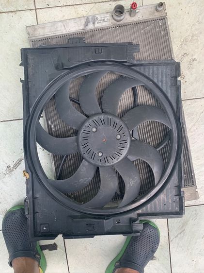 หม้อน้ำพร้อมพัดลมเ bmw f 30 ดีเซล