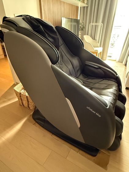 ดำ Osim uDeluxe Max Massage Chair