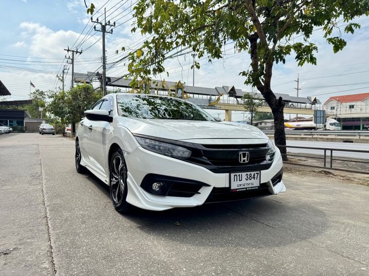 Honda Civic 2017 1.5 Turbo RS Sedan เบนซิน ไม่ติดแก๊ส เกียร์อัตโนมัติ ขาว รูปที่ 2