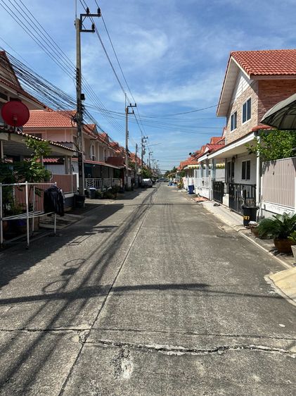 Pruksa ตกแต่งครบ บ้านแฝดพื้นที่เยอะ รูปที่ 4