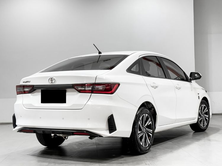 Toyota Yaris ATIV 2022 1.2 Sport Sedan เบนซิน เกียร์อัตโนมัติ ขาว รูปที่ 4