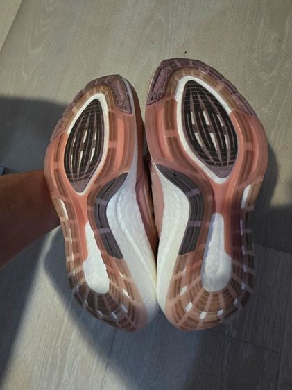 Adidas ultraboost 600 บาท รูปที่ 4