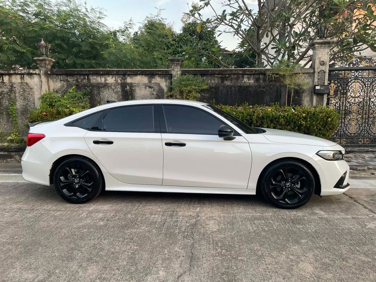 รถ Honda Civic 1.5 Turbo RS สี ขาว