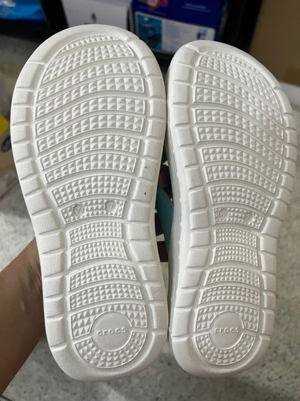 รองเท้า crocs รูปที่ 3