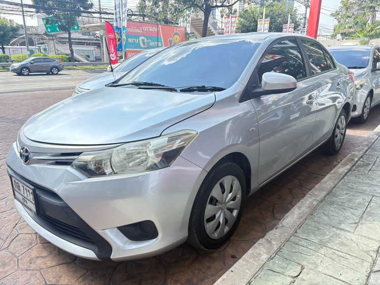 Toyota Vios 2015 1.5 J Sedan เบนซิน ไม่ติดแก๊ส เกียร์อัตโนมัติ บรอนซ์เงิน รูปที่ 3
