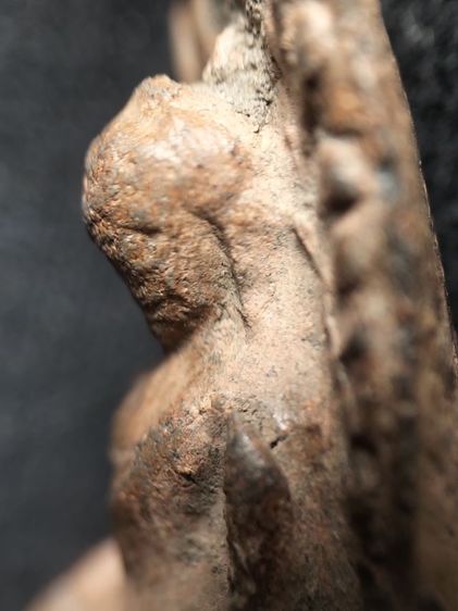 พระรอดลำพูนพิมพ์ใหญ่เนื้อในเขียวครับ รูปที่ 5