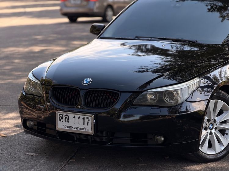 BMW Series 5 2005 525i Sedan เบนซิน ไม่ติดแก๊ส เกียร์อัตโนมัติ ดำ รูปที่ 3
