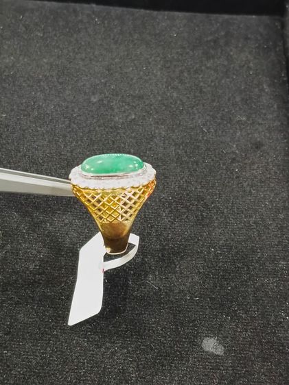 แหวนทองคำประดับเพชรหัวหยกแท้ รูปที่ 3