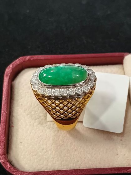 แหวนทองคำประดับเพชรหัวหยกแท้ รูปที่ 4