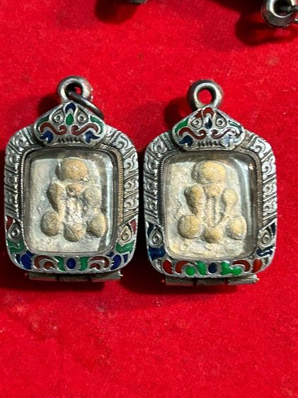 พระกระดูกผีวัดโพธิ์ท่าเตียนราคาองค์ละ 400 บาทรวมส่งเก็บปลายทางสนใจองไหนทักได้เลยครับ