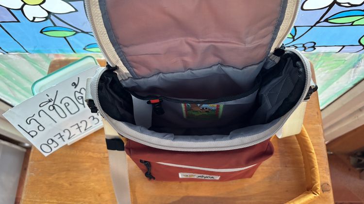 📌กระเป๋าสะพายข้าง กันน้ำ สีสวย สภาพใหม่มากๆ ครับ รูปที่ 4