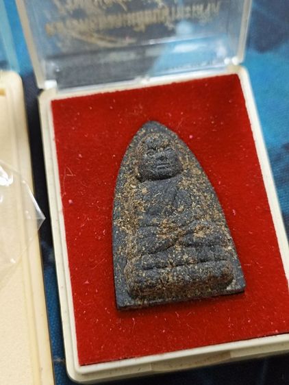 หลวงพ่อคูณ รุ่น สร้างบารมีสุคโต 2557 รูปที่ 7