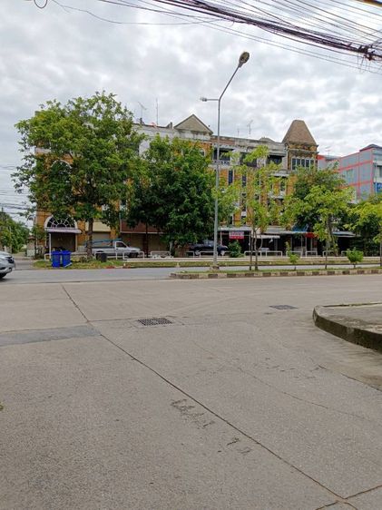 ขายอาคารพาณิชย์ 4 ชั้นครึ่งโคราช