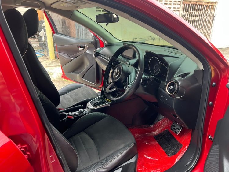 Mazda Mazda 2 2019 1.3 High Connect Sedan เบนซิน ไม่ติดแก๊ส เกียร์อัตโนมัติ แดง รูปที่ 4