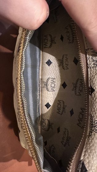 กระเป๋าสะพาย MCM รูปที่ 2
