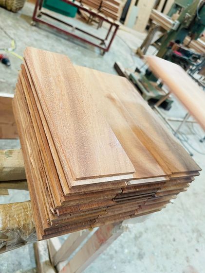 พื้นไม้มะค่า พร้อมไสเรียบ พร้อมทำรางลื้น  รับผลิตตามแบบตามขนาด มีโปรโมชั่น รูปที่ 2