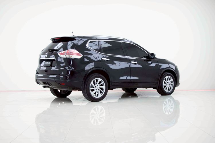 Nissan X-Trail 2016 2.0 V 4WD Utility-car เบนซิน ไม่ติดแก๊ส เกียร์อัตโนมัติ ดำ รูปที่ 4