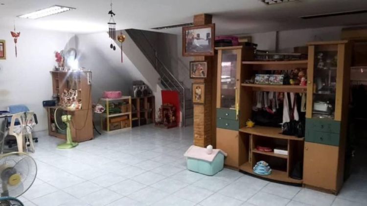 ทาวเฮ้าส์ 2 ชั้น 2 คูหาติดกัน 
โครงการหมู่บ้านอโนมากรีนวิว
บ้านเลขที่ 68 หมู่ที่ 9 ใกล้กับเซเว่น
ซีเจ มินิบิ้กซี