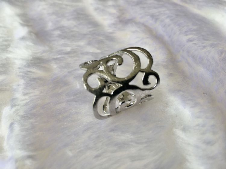-เพียง 1 วงเท่านั้น- แหวนเงินแท้ 92.5 ฉลุลายเอกลักษณ์ เครื่องประดับ ไซส์ 7 รูปที่ 4