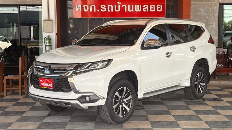 รถ Mitsubishi Pajero Sport 2.4 GT Premium สี ขาว