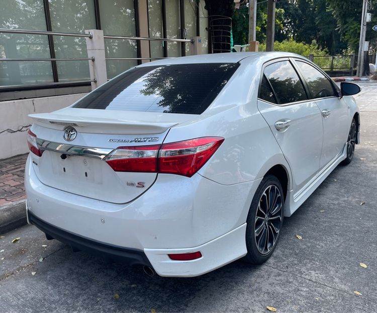 Toyota Altis 2014 1.8 Esport Sedan เบนซิน LPG เกียร์อัตโนมัติ ขาว รูปที่ 4